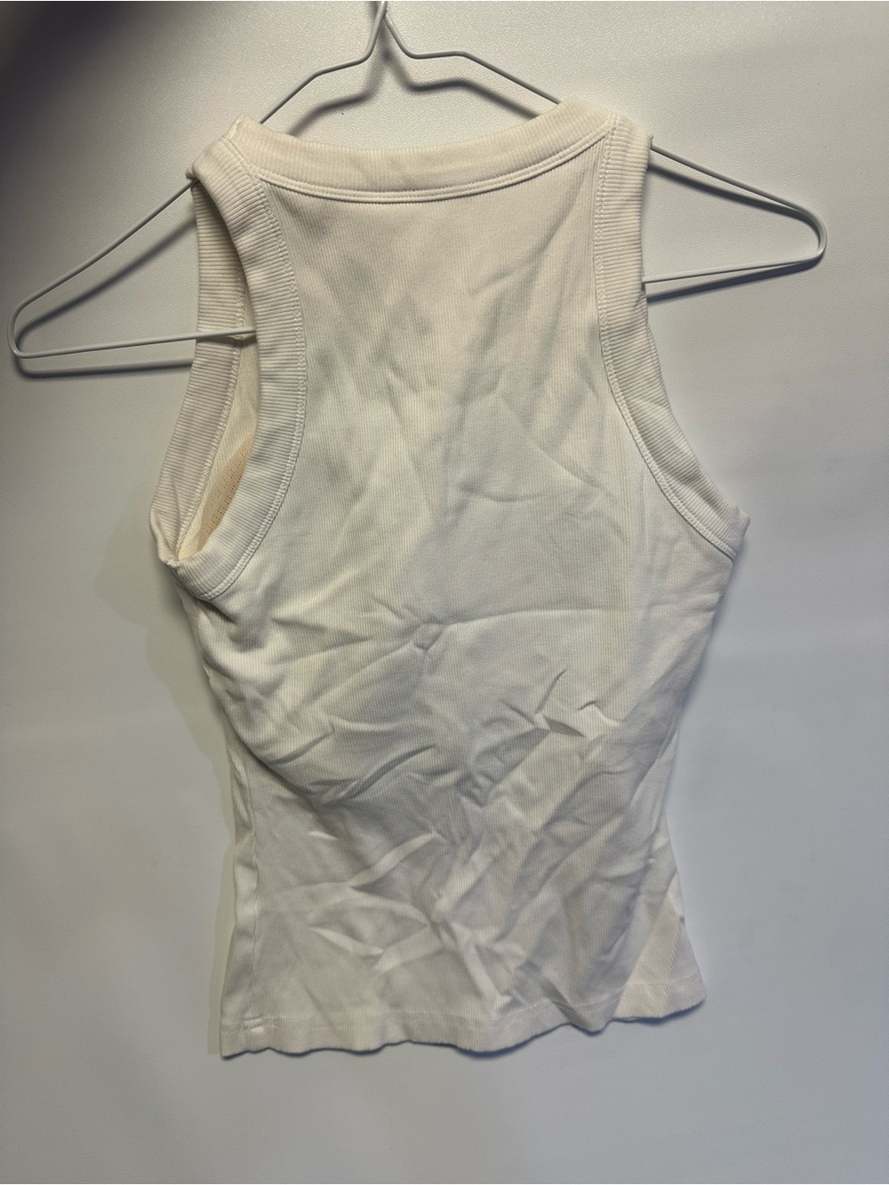 chic White Ribbed Racerback Tank Top - Picture 3 of 6